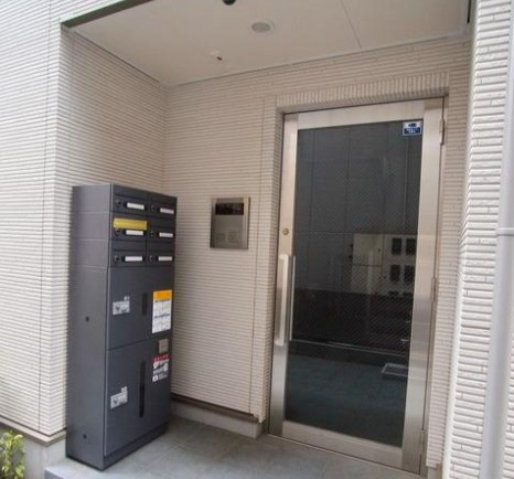 ライズ　ハイネセンのエントランス
