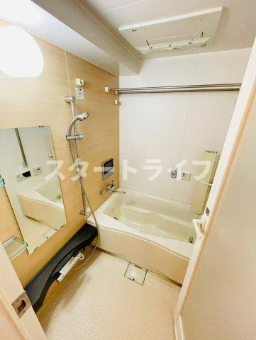 大阪市淀川区東三国４丁目の賃貸マンションの浴室