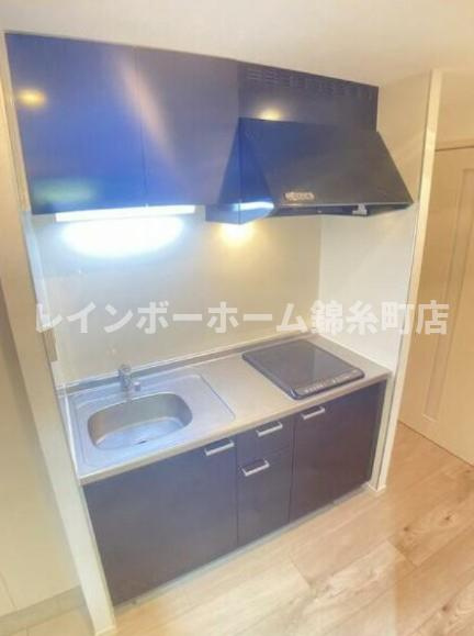 ステーション・タワー・ウラヤスのキッチン|※別号室参考写真