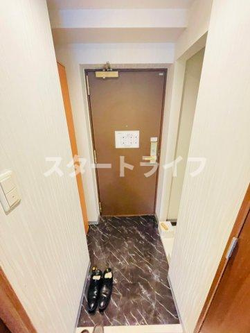 大阪市淀川区宮原２丁目の賃貸マンションの玄関