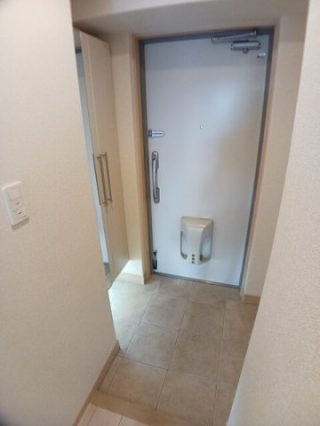 シカタ　シャンブレットⅡの玄関