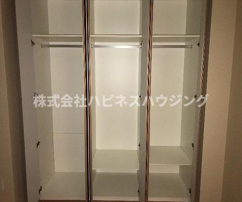 ライオンズタワー柏の収納|クロゼット（玄関側洋室）