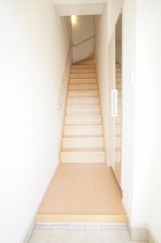 サンライトヒルズＥの玄関|落ち着いた玄関です