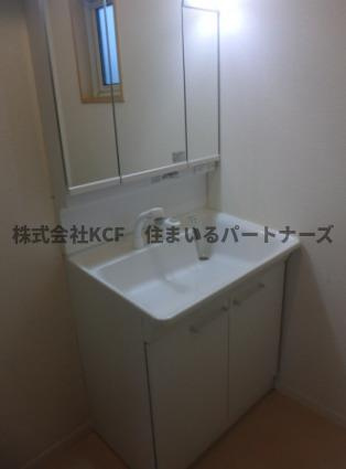 グラン・メゾン大石 B棟の洗面所|広い洗面スペース