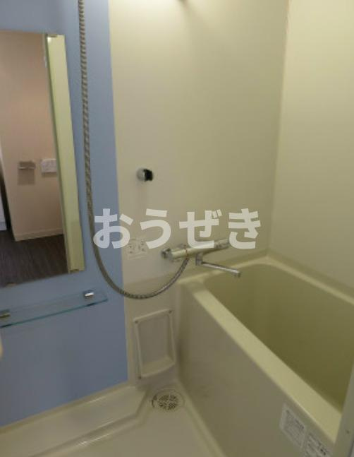 ＨＹ’ｓ　ＹＯＫＯＨＡＭＡ　ＬＩＧＡＲＥの浴室