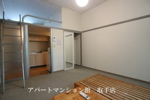 レオパレスAOKIの寝室
