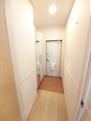パレ・ルミエールＢの玄関
