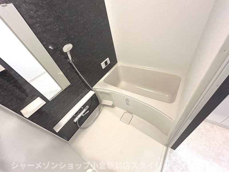 ALiSS堺町の浴室|☆追い炊き機能付き☆