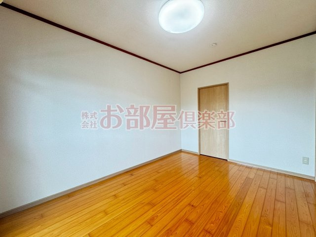 パークハイム21の洋室|落ち着いた色調の洋室です