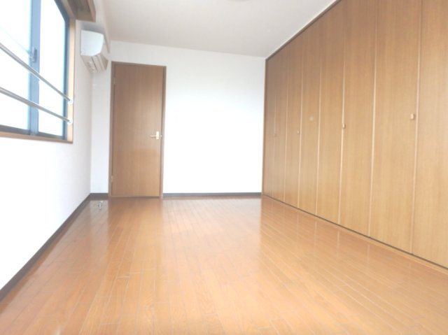 神戸市北区有野中町３丁目のマンションの居間・リビング