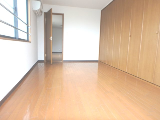 神戸市北区有野中町３丁目のマンションの居間・リビング