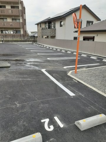 シエル・テーレＡの駐車場