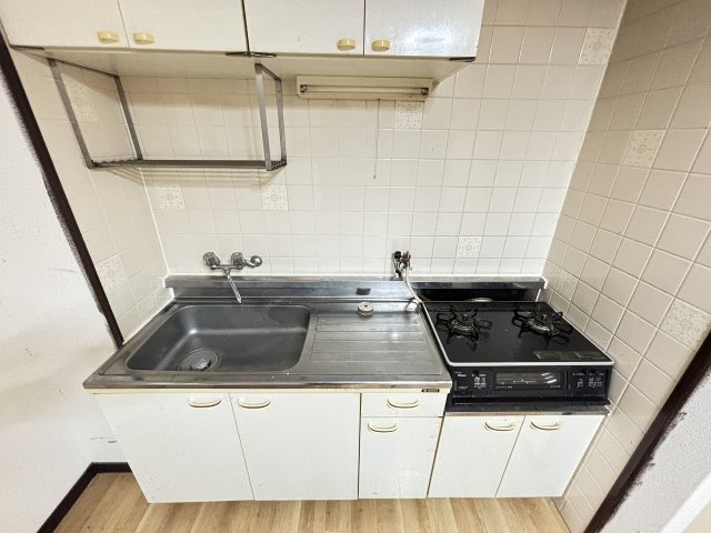 タクティ三津屋のキッチン