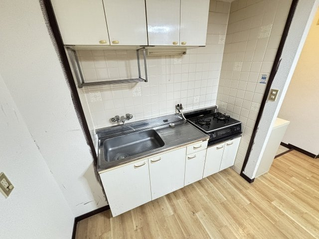 タクティ三津屋のキッチン