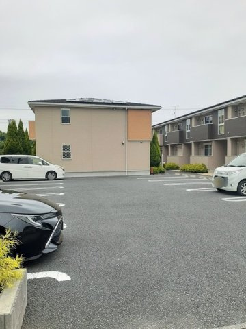 プロムナードＢの駐車場