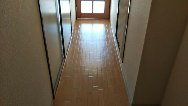 足立区小台２丁目の賃貸マンションの玄関
