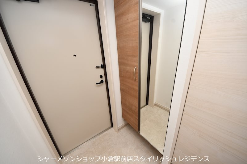 グランジャー小倉 の玄関