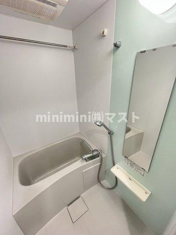エスリード江戸堀の浴室|※同マンション別間取り参考写真です