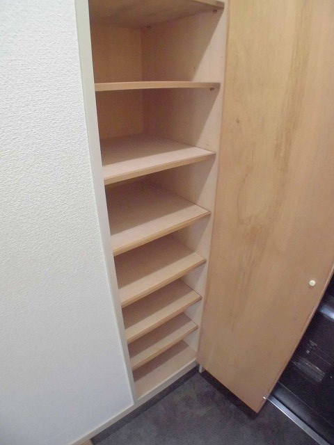 世田谷区桜丘５丁目の賃貸マンションの収納