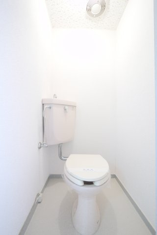 伊福ビューアレイのトイレ|※写真は別の部屋のものです。