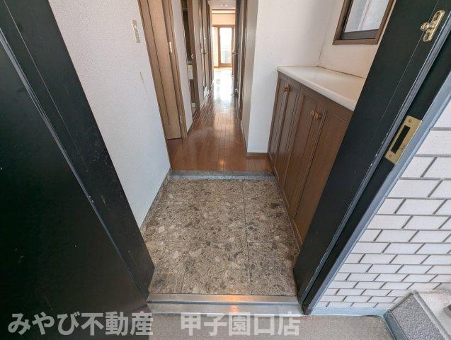 ドルチェ甲子園の玄関