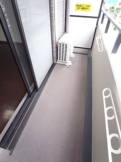 グランシャリオ南塚口のバルコニー