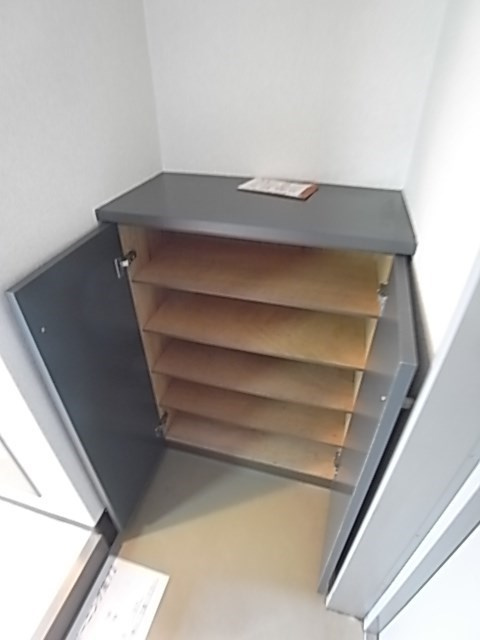 グランシャリオ南塚口の収納