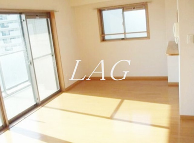 【居間・リビング】 | フォレストフローラ | 洋室のお部屋です。