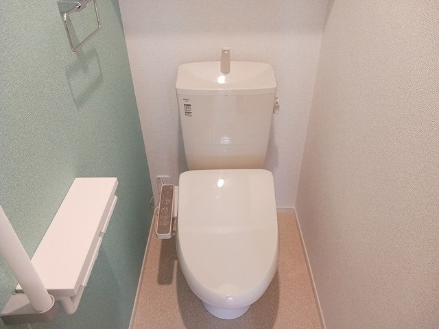 アンソレイユのトイレ|清潔感のあるトイレです