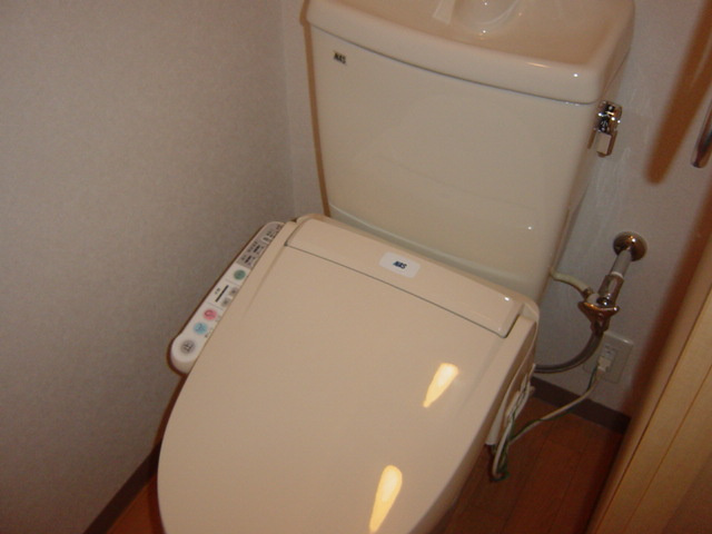クランテプラース（ｃｌａｒｔｅ．ｐｌａｃｅ）のトイレ|シャワー付トイレ