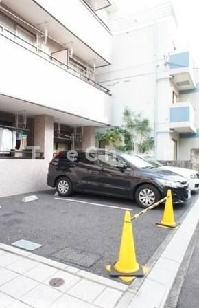 ノベル田端の駐車場