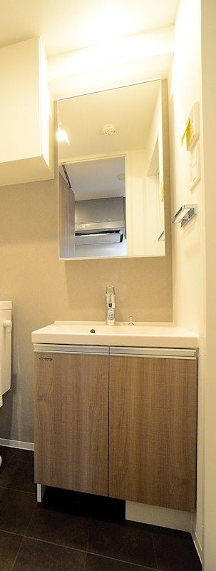 グランドコンシェルジュ池袋本町イースト の独立洗面台