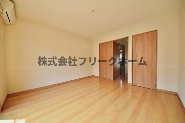 小金井市前原町４丁目のテラスの寝室