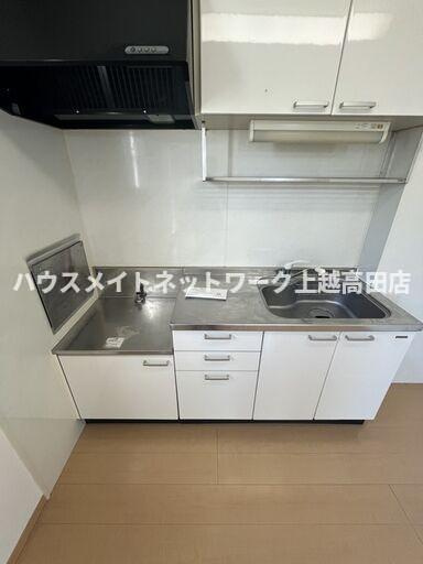 ロイヤルガーデン南城　Ｃ棟のキッチン|キッチン