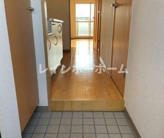 シャンティの玄関|収納もある玄関です