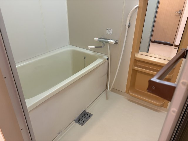 池松コーポⅠの浴室
