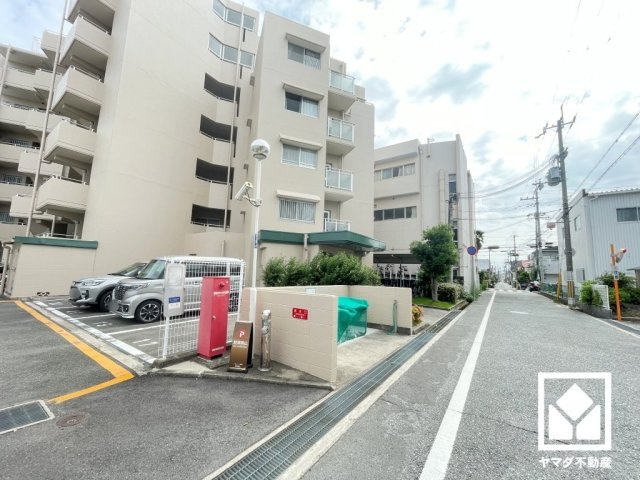リラコート伊丹の周辺