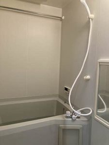 ビラ和田道Cの浴室