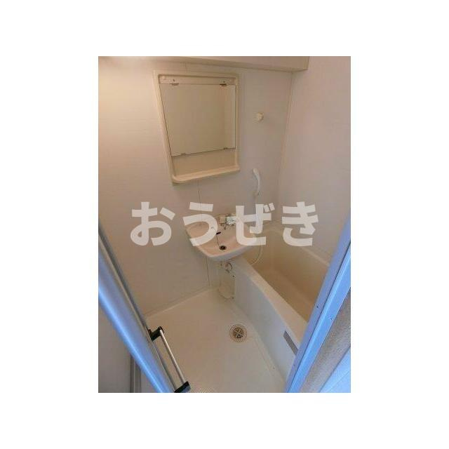 グリフィン横浜・アクティのシャワールーム