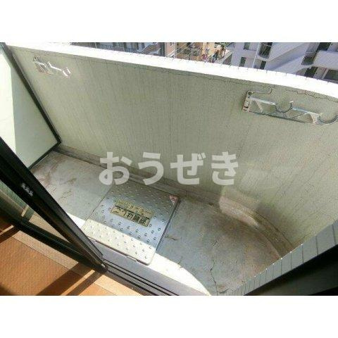 グリフィン横浜・アクティのバルコニー