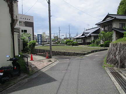佐伯区城山１丁目の周辺
