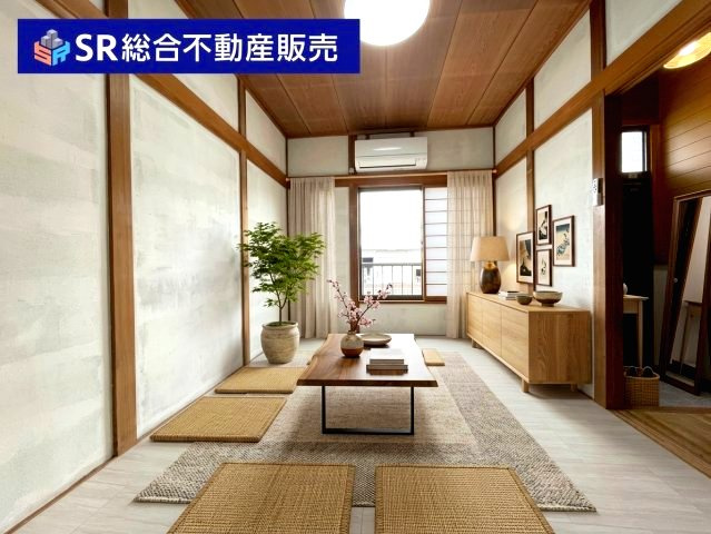 松原2丁目中古戸建の居間・リビング|2F　5.0帖。ご家族と毎日顔を合わせられる造りでゆったりとお過ごしいただける空間です！（インテリアはAIイメージ）