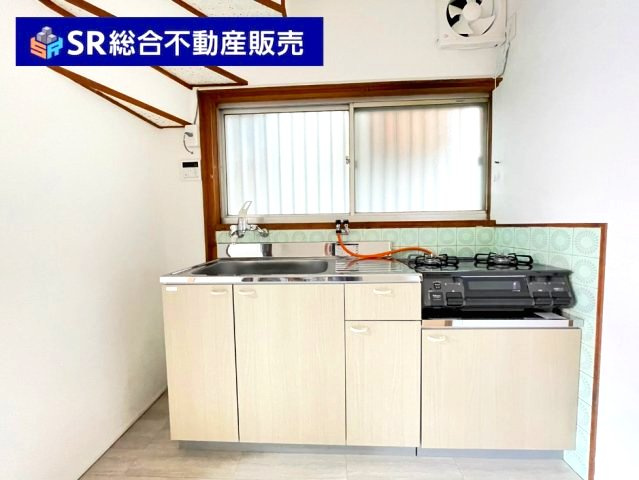 松原2丁目中古戸建のキッチン|キッチン新調いたしました！ガスコンロ付き♪