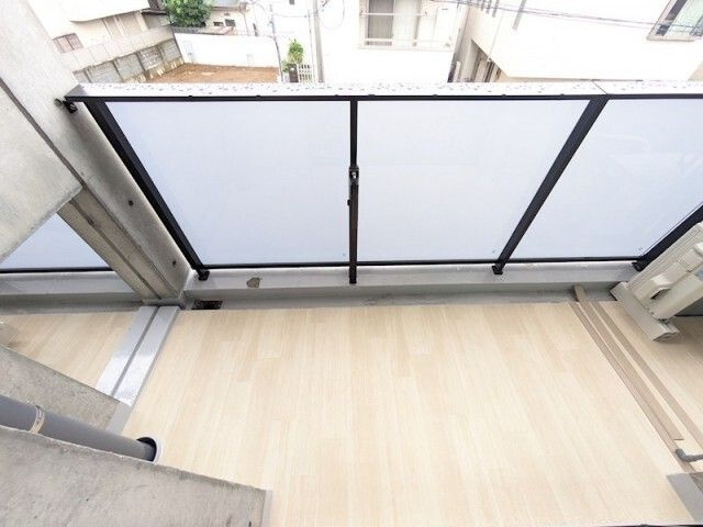 Aetas都立大学のバルコニー