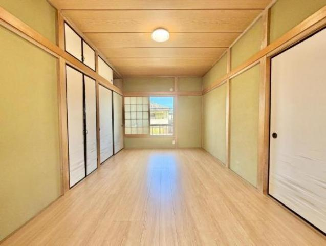 日高市高萩東　中古売戸建の洋室