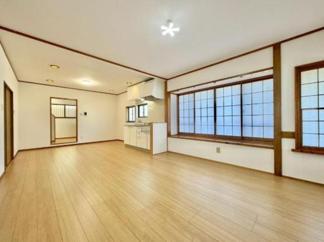 日高市高萩東　中古売戸建の洋室