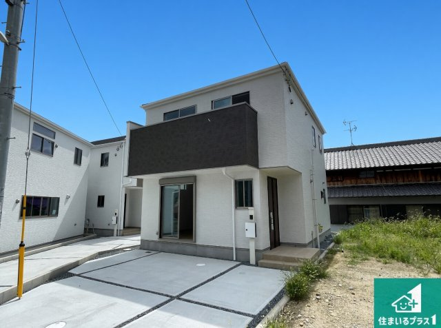 ■豊中市春日町　第3期　新築一戸建ての外観|お客様に長く安心して住んでいだだける事にこだわった家づくり！住んでからのアフターサービスにもしっかりと取り組んでいます！