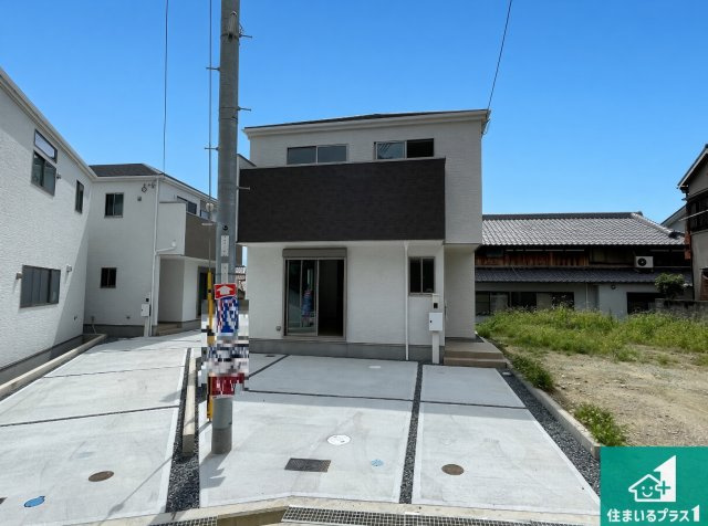 ■豊中市春日町　第3期　新築一戸建ての外観|安心の10年保証！外観を美しく保ち、雨水で汚れを落とします！気になることがありましたら、お気軽にお問い合わせください！
