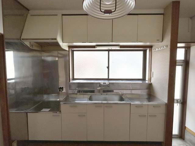 渡辺戸建のキッチン