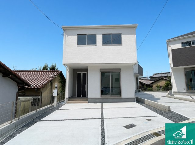 ■豊中市春日町　第3期　新築一戸建ての外観|お客様に長く安心して住んでいだだける事にこだわった家づくり！住んでからのアフターサービスにもしっかりと取り組んでいます！